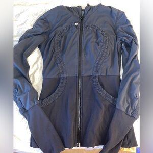 Dance Studio Reversible Lululemon Jacket SZ 4 in Black/Grey